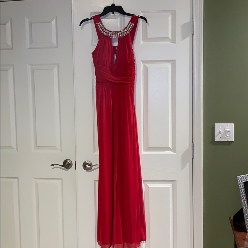 A red prom dress
